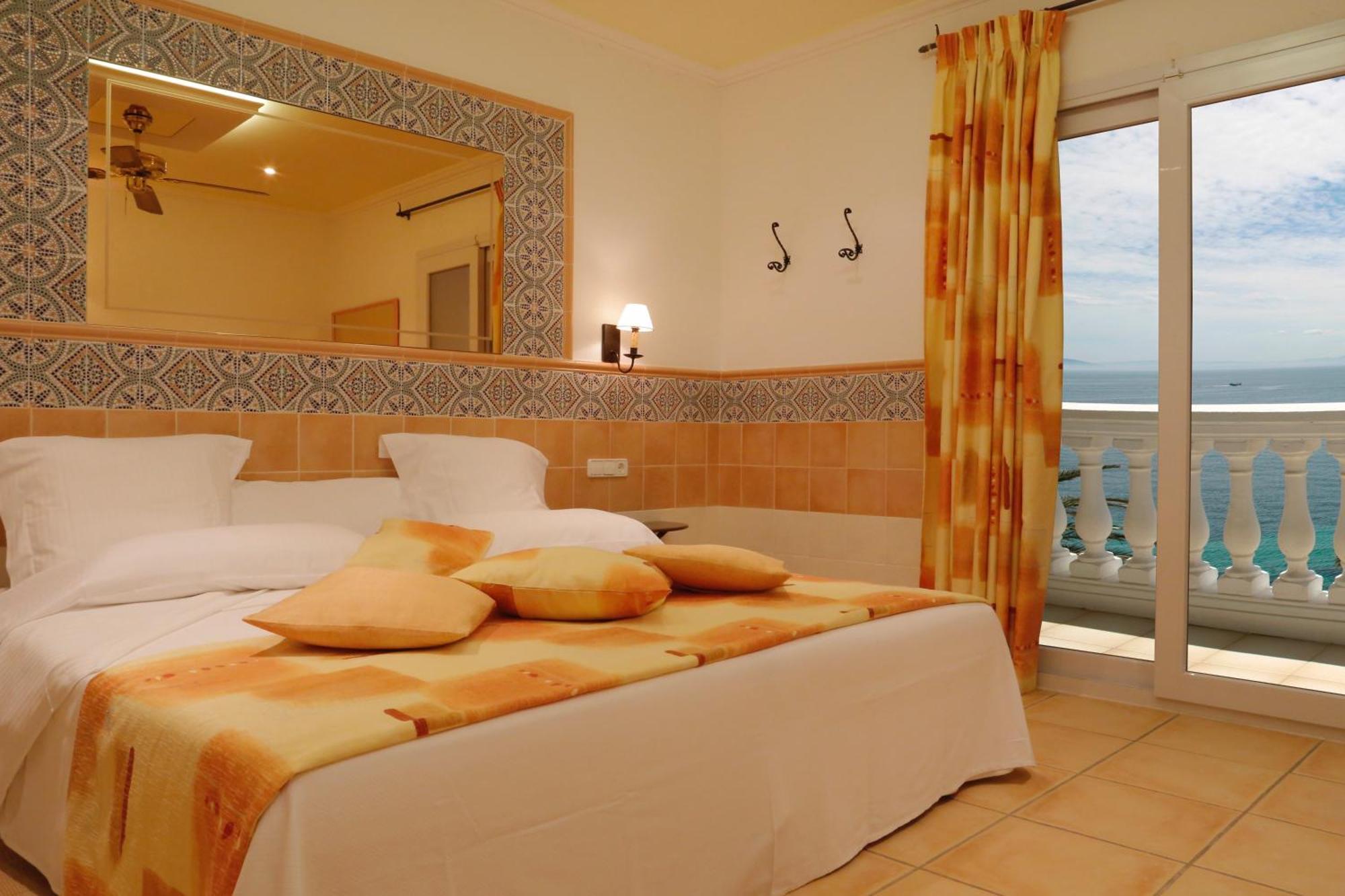 Hotel Vistabella Roses Room photo
